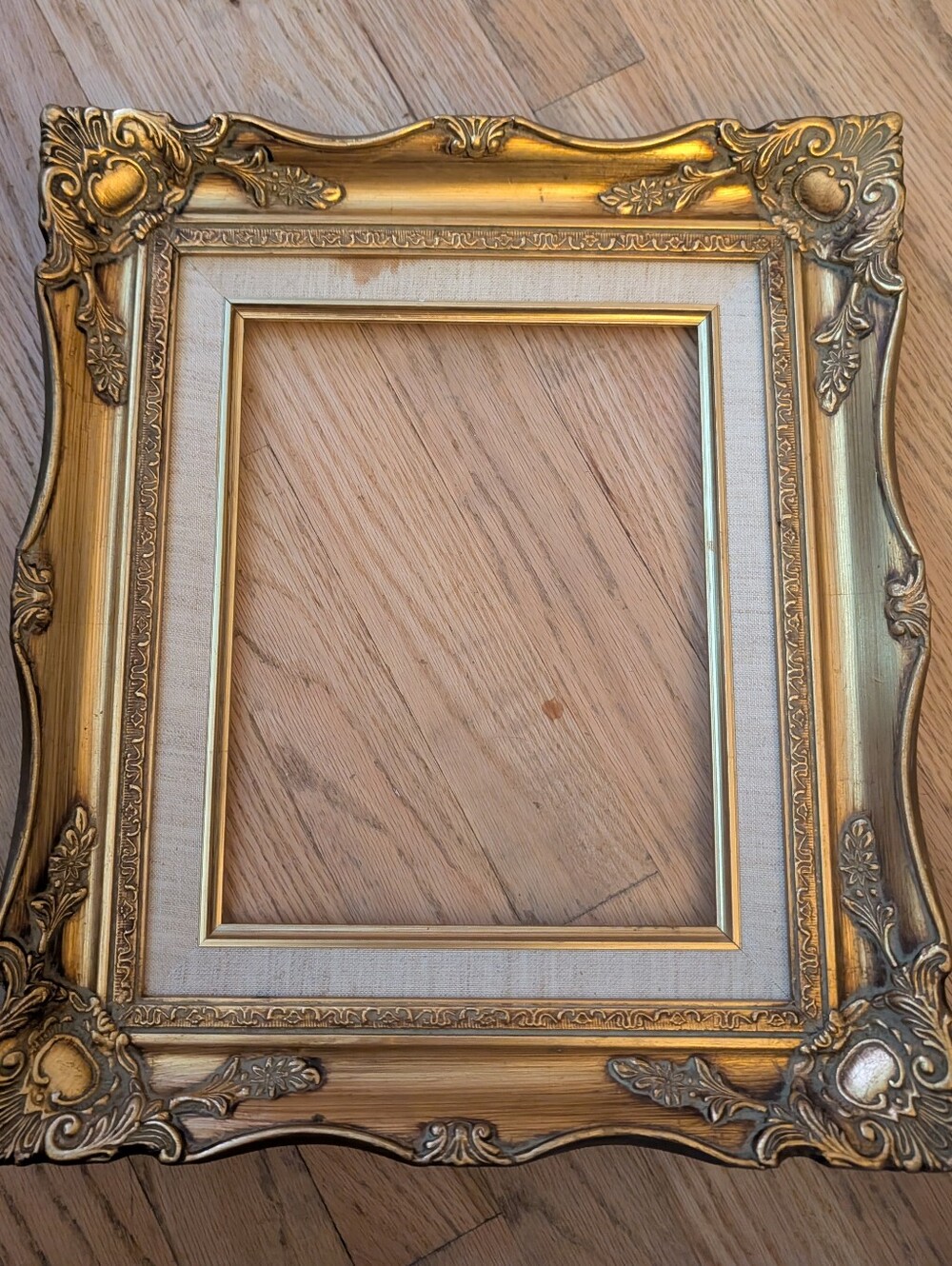 Vintage Ornate Gold Gilt 8x10 Picture Frame Baroque Hollywood Regency Floral